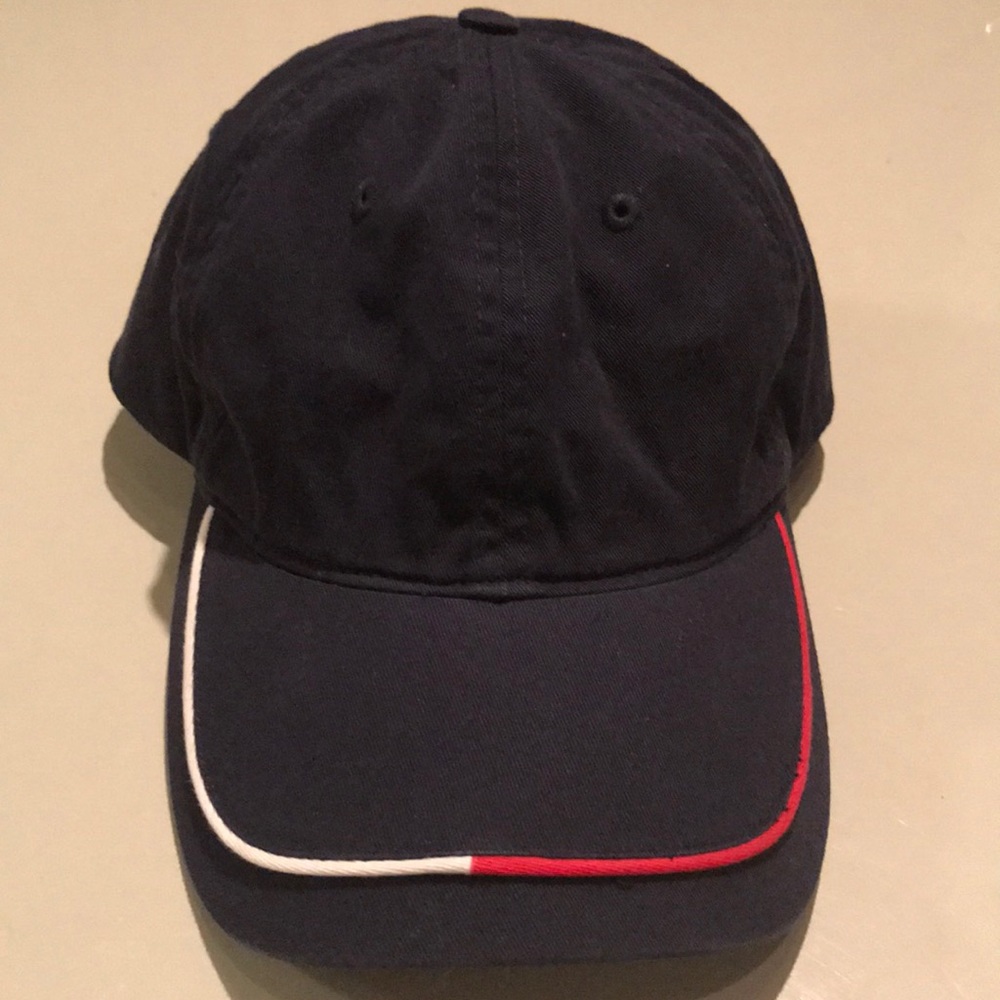 VTG “Tommy Hilfiger” Strap Back